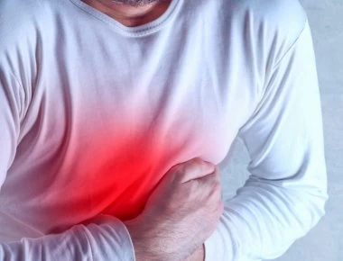 Έλκος στομάχου: Τι είναι, συμπτώματα και σωστή αντιμετώπιση